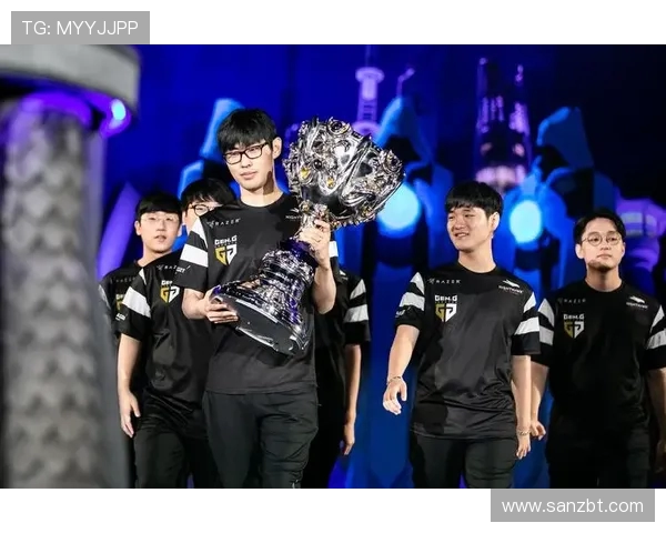 英雄联盟团队协作实力分析RNG战队荣登第四名引发热议