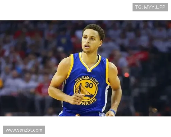 勇士对阵小牛比赛中库里意外受伤球队前景堪忧球迷心急如焚