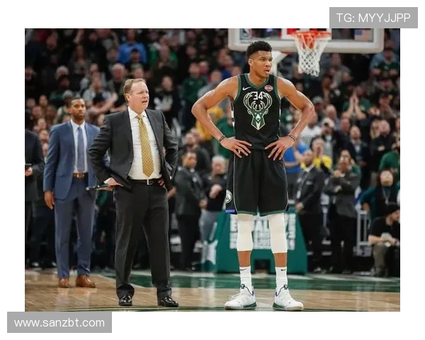 字母哥拒绝提前续约专注雄鹿夺冠前景与球队表现