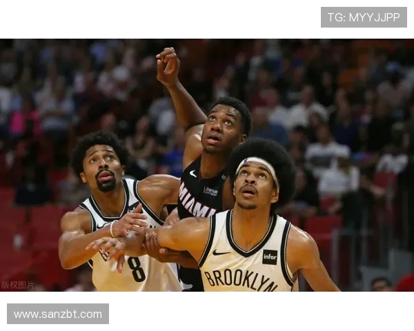 篮网与黄蜂激战三球精彩瞬间回顾与分析